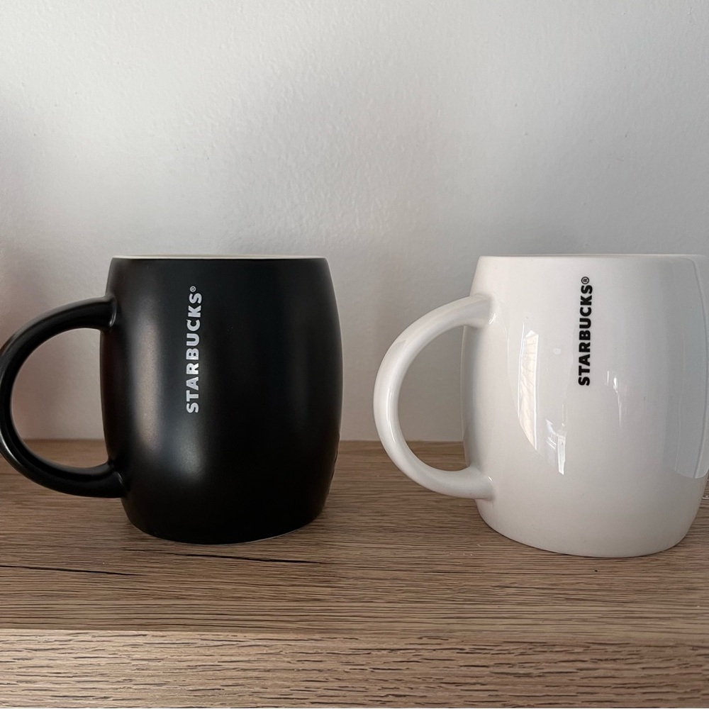 Set of 2 Starbucks Black and White Ceramic Mugs - Picture 2 of 3